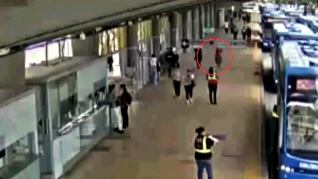 Así fue capturado un hombre en Transmilenio con un kilo de marihuana en el Portal de Suba