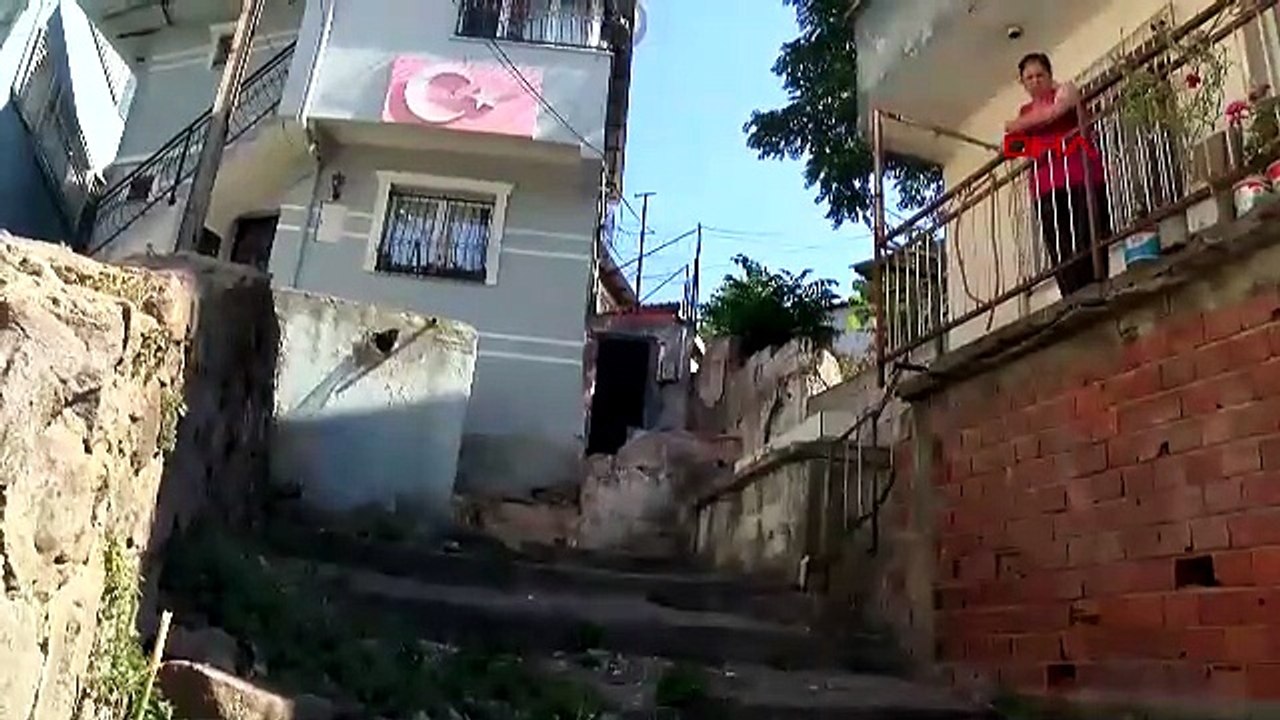 İzmir'de kan donduran olay: Kezzaplı saldırıya uğrayan kadın öldü, kızı ağır yaralı!