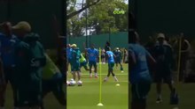 Leo Pereira dá entrada forte e deixa Danilo Santos mancando em treino da Seleção #shorts