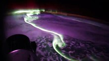 Astronautas da NASA publicam imagens de auroras austrais