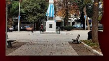 Estudiantes de turismo de la Escuela Normal analizan el acta fundacional y el patrimonio local para capacitarse como futuros guías.