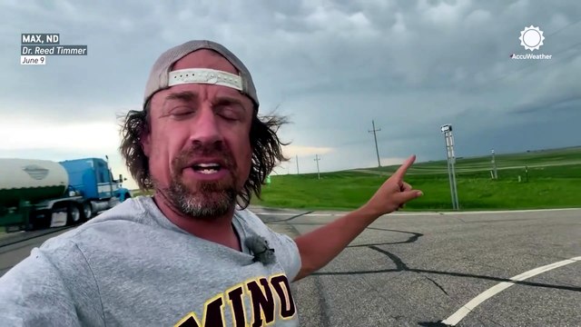 Storm chasers track potential for tornadoes in the Dakotas