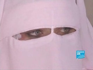 Ce niqab qui voile les Egyptiennes