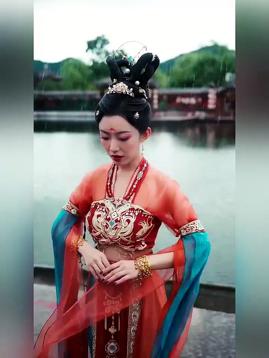She dances to the rain goddess and became the star