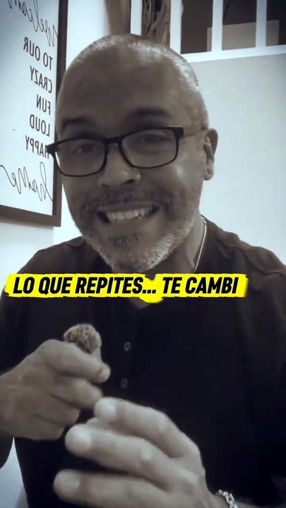 Tu mente aprende por repetición constante.