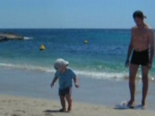 Cavaillon 1er pas dans la mer