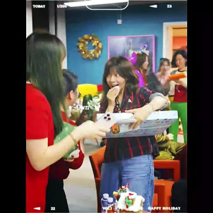 2026.06.08 - Triệu Vy trở về Bắc Kinh sau chuyến du lịch Tây Tạng
