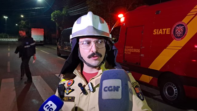 Tenente dos Bombeiros detalha resgate complexo de motorista preso sob caminhão em Cascavel