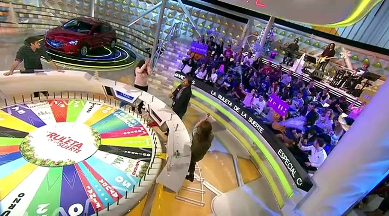 La Ruleta de la Suerte - (23-12-16) Especial: Costumbres navideñas En español
