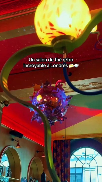 Un salon de thé rétro à Londres