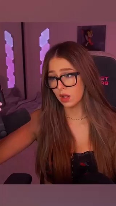 No 🥜 November?? 🤯 #twitch #streamer #twitchfails #gamergirl #twitchclips #twitchmoments #twitchstreamer #jokes