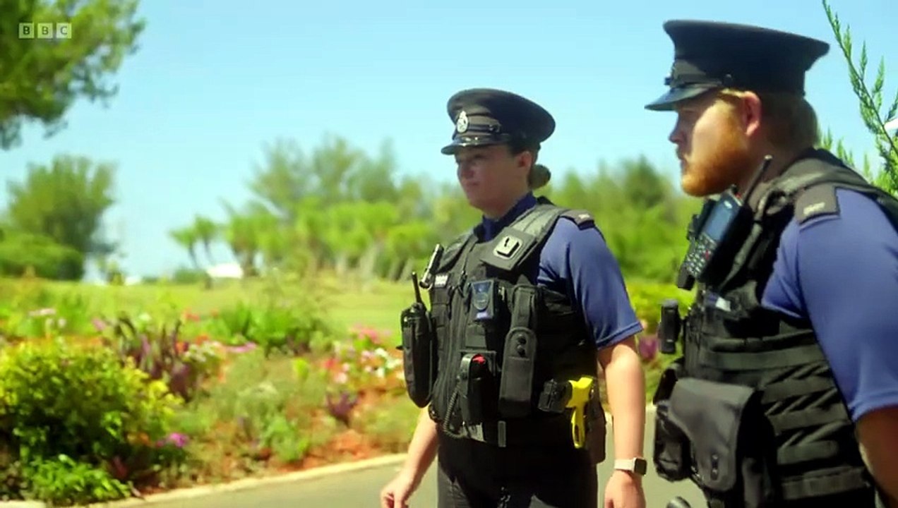 Policing Paradise S02E02