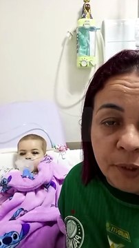 Após sete meses na UTI, Eloáh de apenas 4 anos luta contra dois tipos de câncer e precisa de ajuda