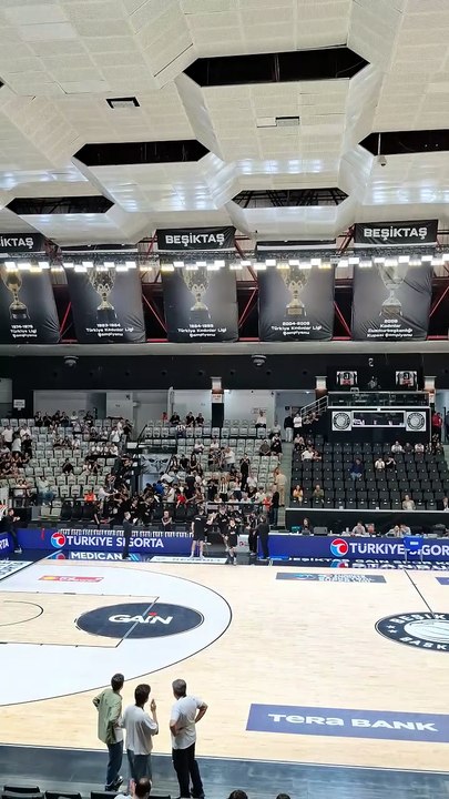 Beşiktaş'ım Geliyor - Beşiktaş Gain v Bahçeşehir Koleji - Türkiye Sigorta Basketbol Süper Ligi Play Off Yarı Final 5. Maç