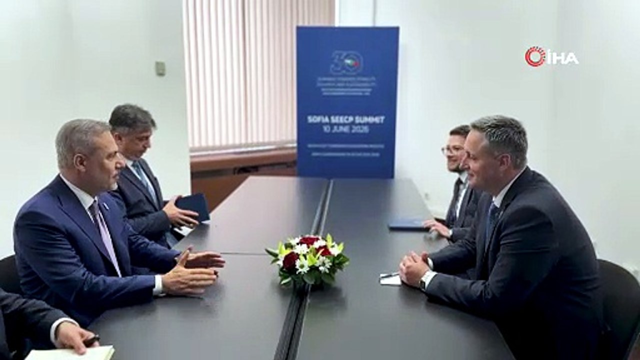 Bakan Fidan, Bosna Hersek Devlet Başkanlığı Konseyi Başkanı Becirovic ile görüştü