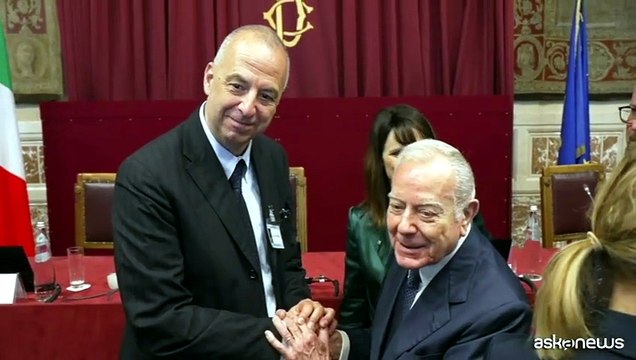 Mons. Viganò: si inseguono piattaforme, comunicazione in difficoltà
