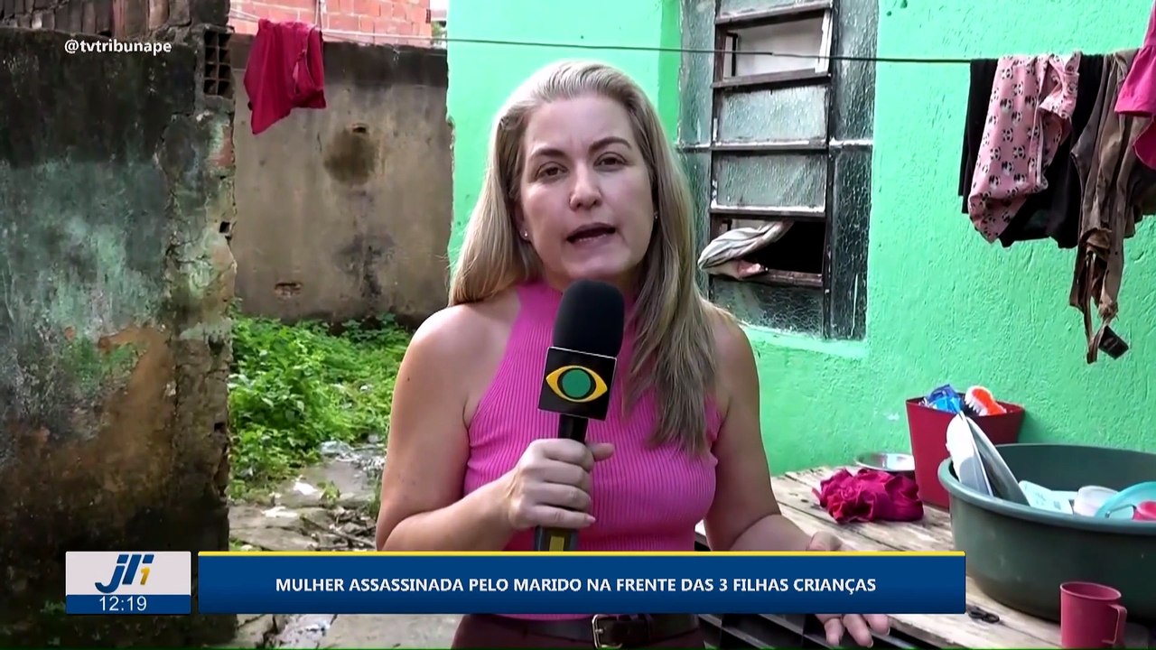 Mulher assassinada pelo marido na frente das 3 filhas crianças