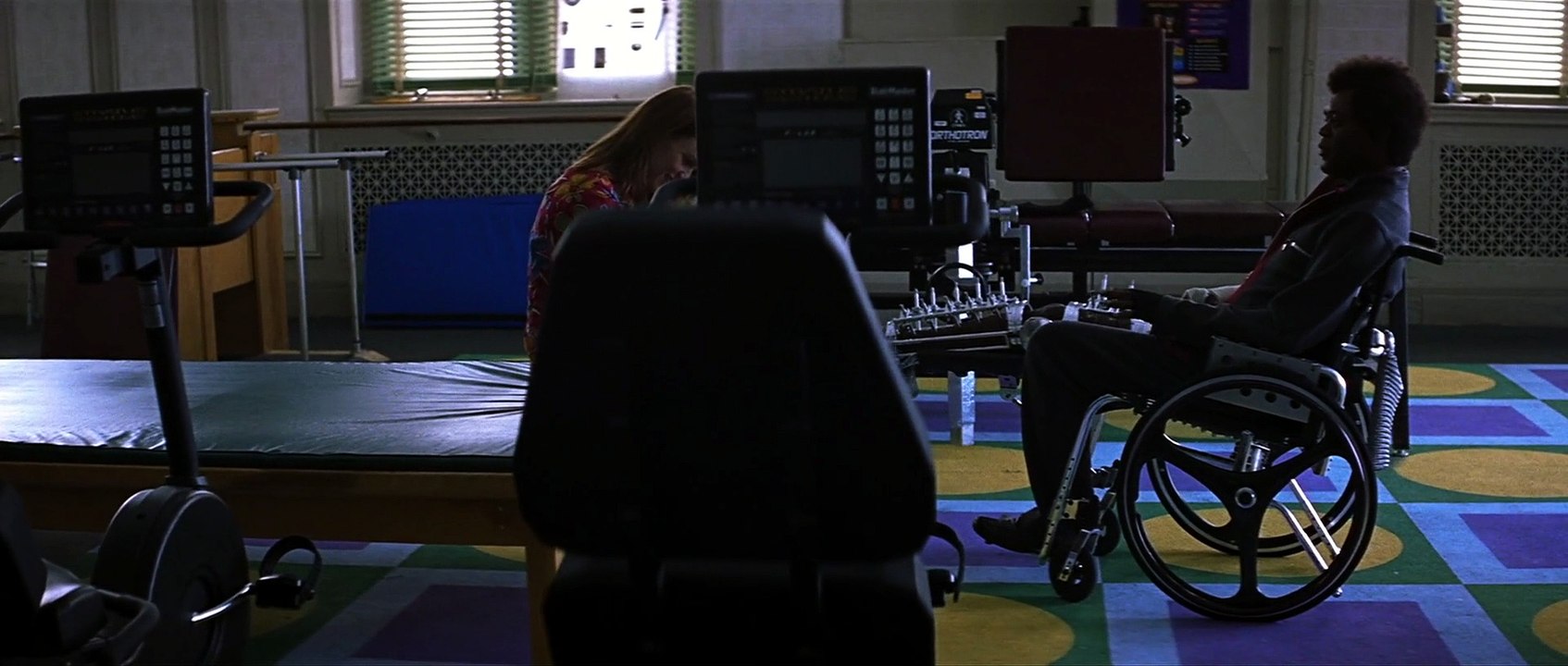Unbreakable (2000)
