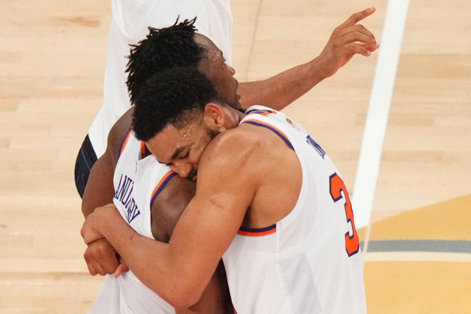 La historia de OG Anunoby, el inesperado rey inglés de los Knicks, y "el tiro más icónico de la historia de Nueva York"