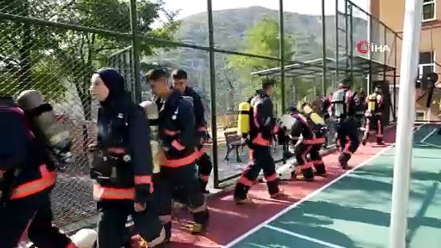 İtfaiyecilik bölümü öğrencilerinden Milli Takım’a anlamlı destek | Ajansspor | IHA