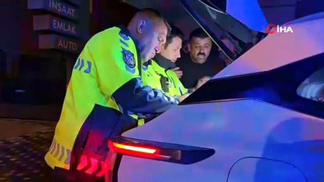 Polisten kaçan alkollü sürücü evinin önünde yakalandı; ağabeyi ortalığı birbirine kattı