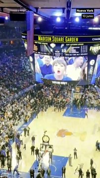 Taylor Swift y la 'fila de los famosos' animan a los Knicks en las Finales de la NBA.