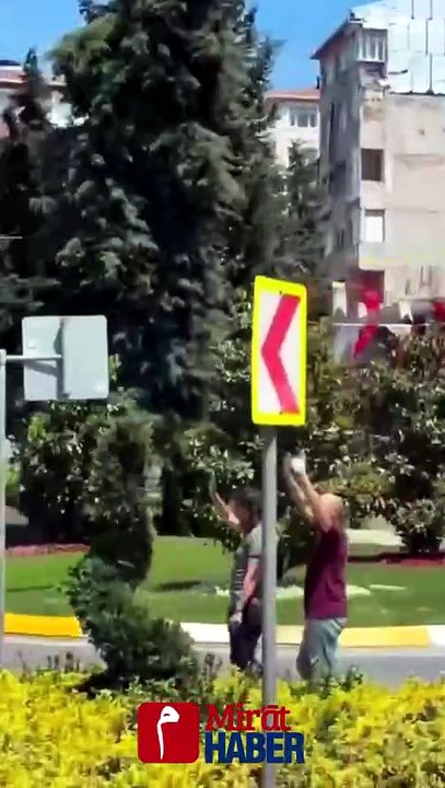 Hafızlar İstanbul Sokaklarında İcazet Coşkusunu Paylaştı