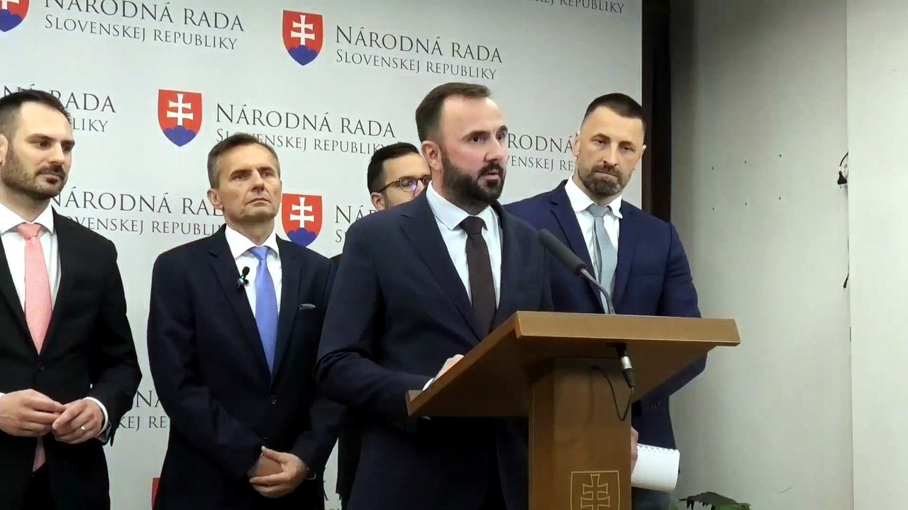 ZÁZNAM: Opozícia podala návrh na odvolanie Kamenického, schôdza má byť v pondelok