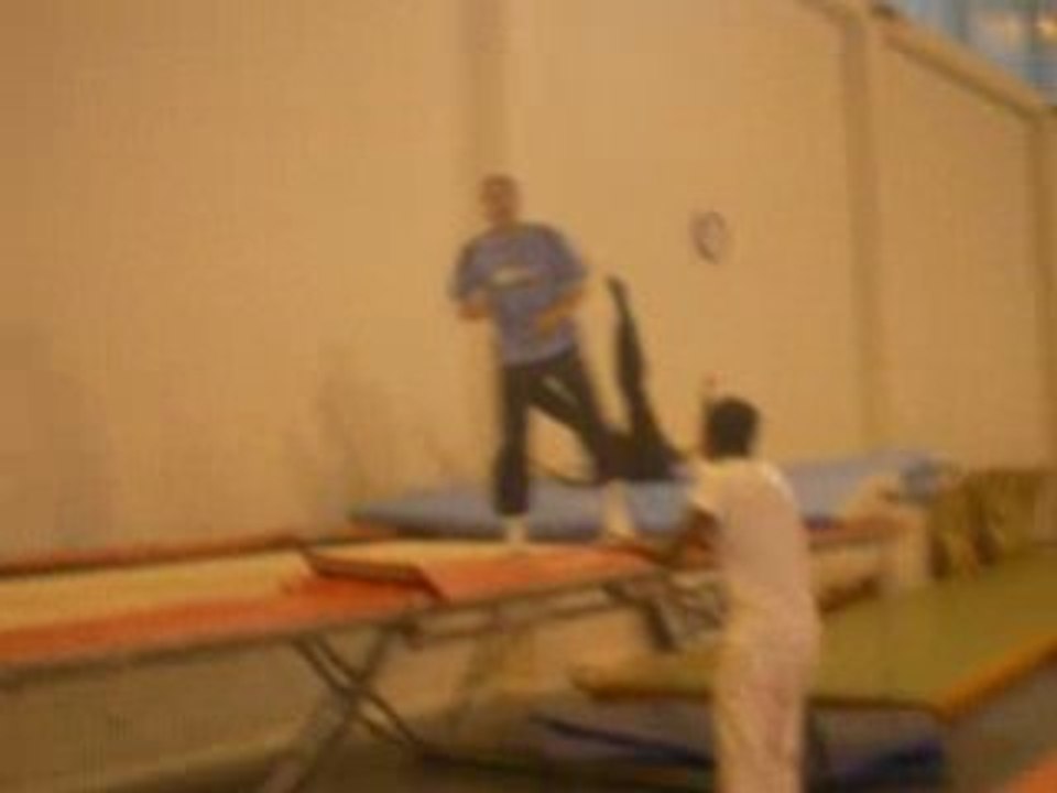 Fous trampo