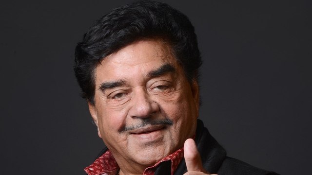PM मोदी की तारीफ कर घिरे शत्रुघ्न सिन्हा ,बोले-मैं बागी नहीं हूं