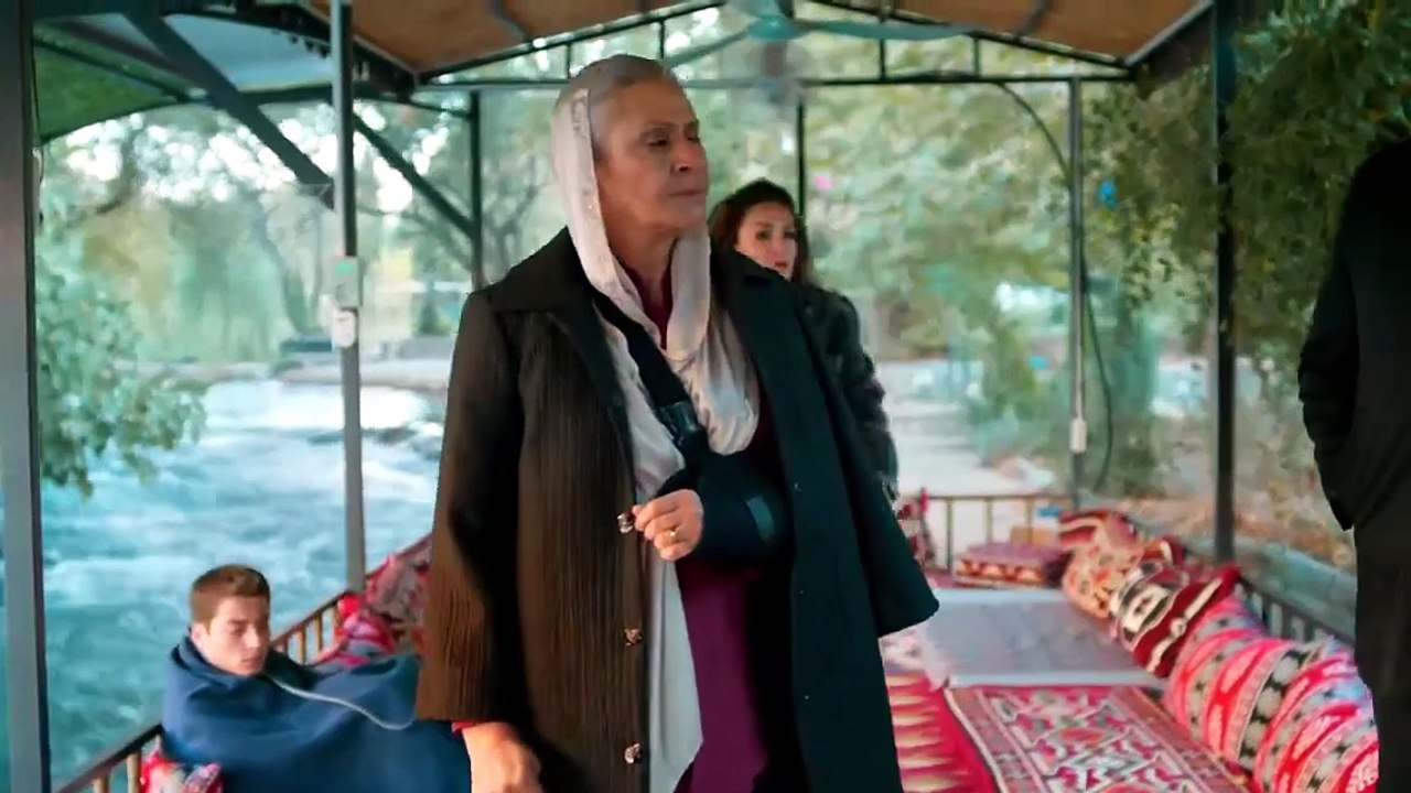 مسلسل المدينة البعيدة 2 الحلقة 185 مدبلجة