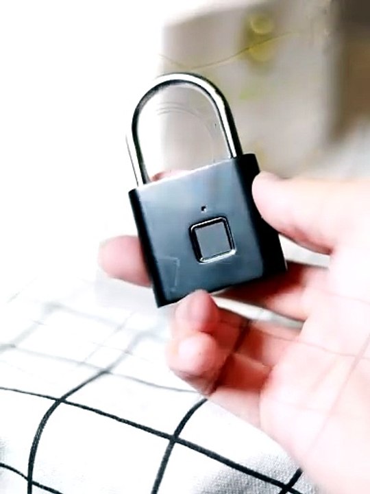 🚨 This Smart Fingerprint Lock Works Even In The Rain 😳