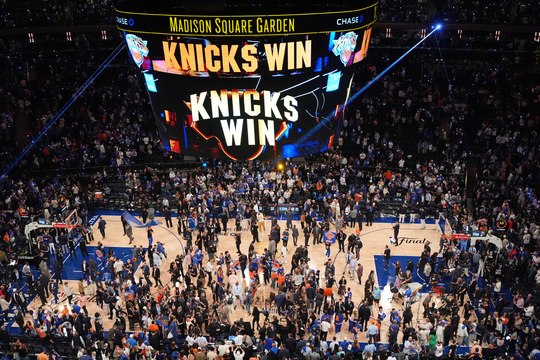 Los Knicks firman una remontada histórica y dejan a los Spurs al borde del abismo