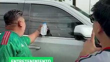 Alejandro Fernández llegando al estadio CDMX