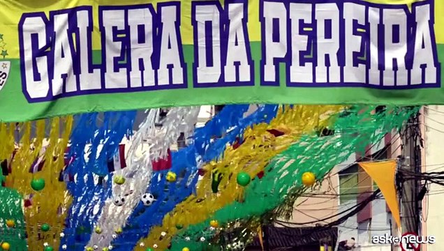 Mondiali, le strade di Rio si colorano per sostenere nazionale Brasile