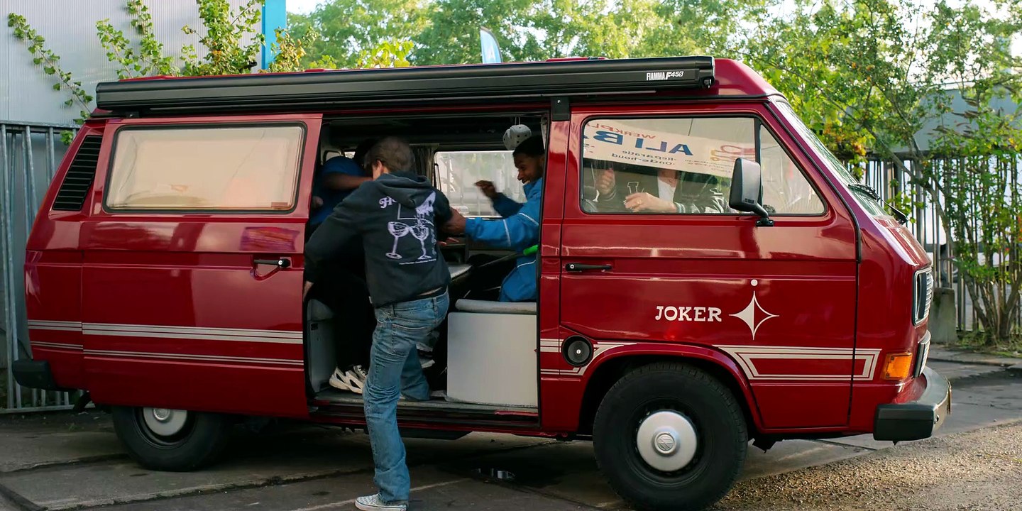 De Tattas The Series S02E01