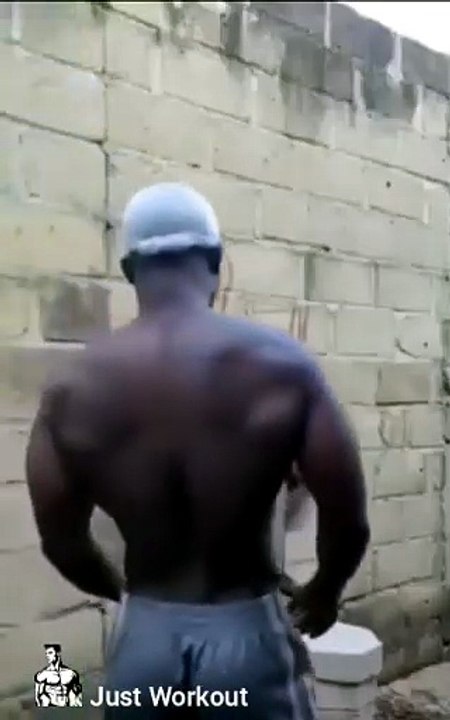 Bomb Shoulders home workout
