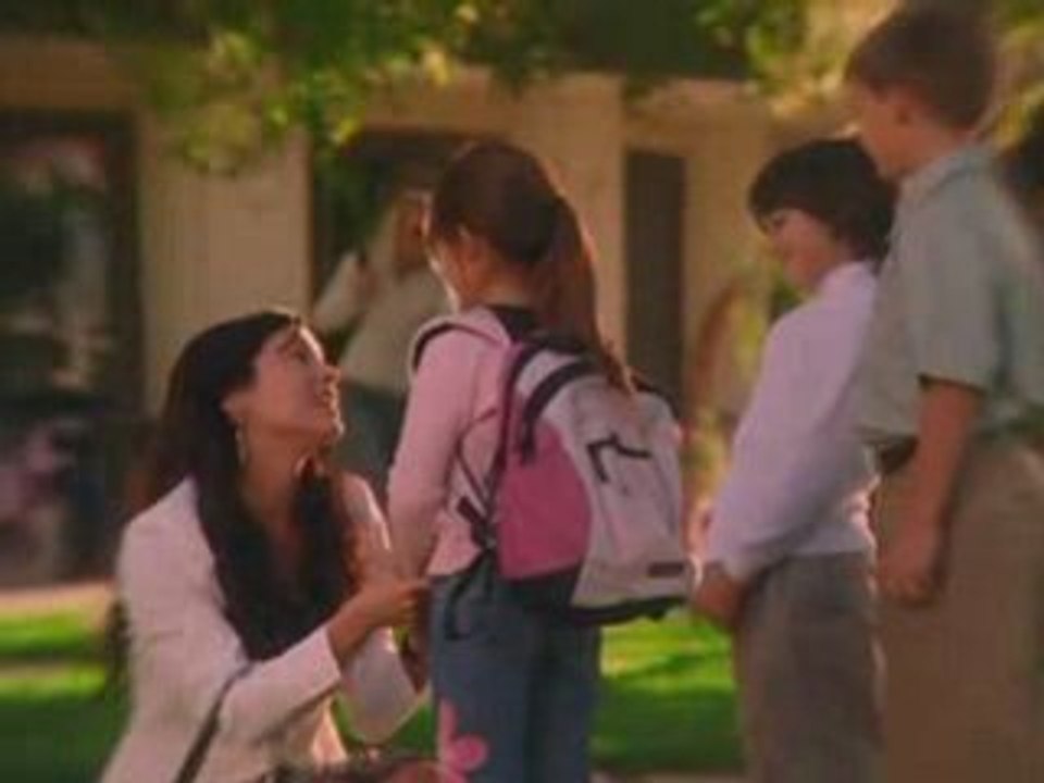 Trailer Charmed  7-10