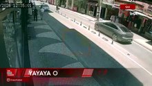 Sakarya'da yolun karşısına geçen engelli yayaya otomobil çarptı