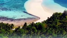 Indahnya Pantai Ngurtafur dengan Fenomena Uniknya