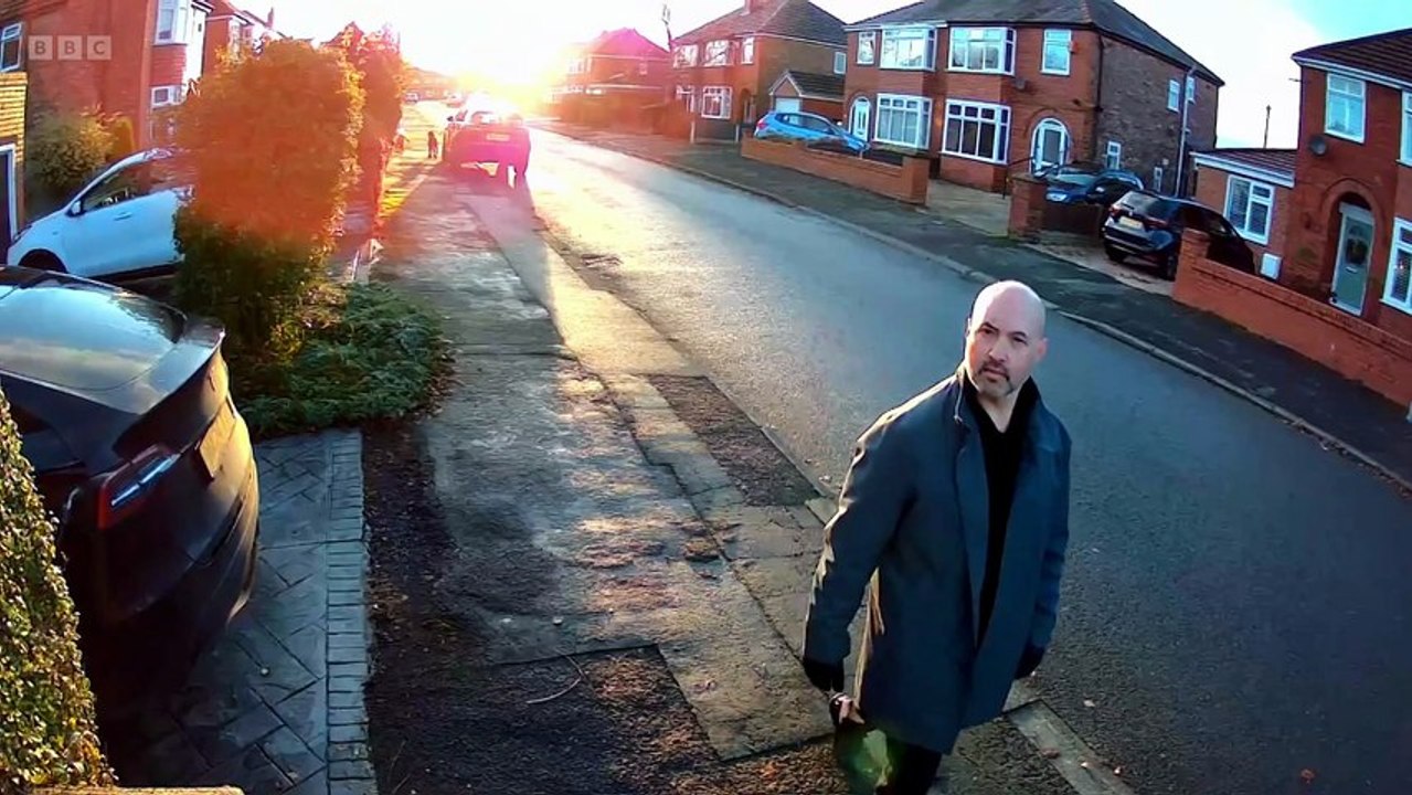 Doorbell Detectives S02E01