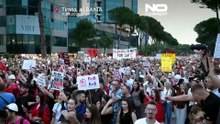 Албания: тысячи выходят на 12-й день протестов против курорта, связанного с Трампом
