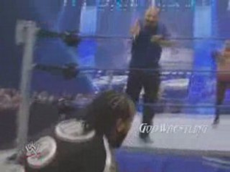 Vickie Guerrero orders MVP into action against Kane 06/20/08
