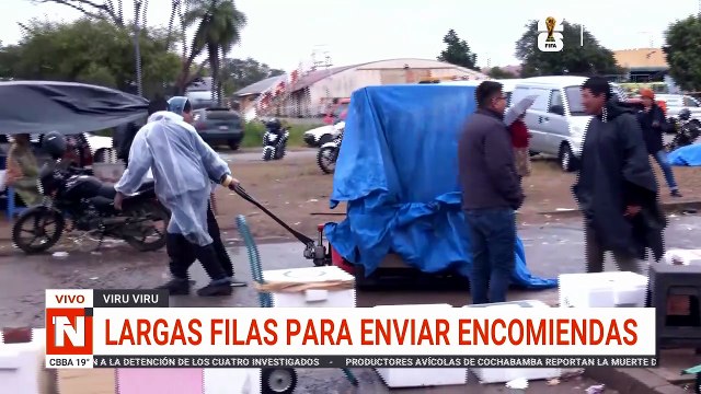LARGAS FILAS PARA ENVIAR ALIMENTOS A LPZ