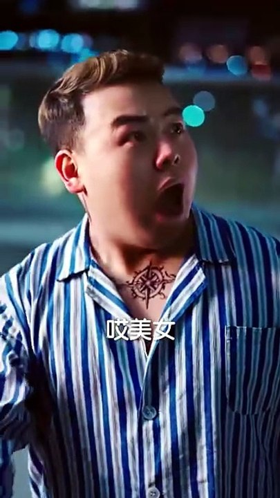 抖音新剧上线#穿成主妇后，富弟追着打钱 (上)