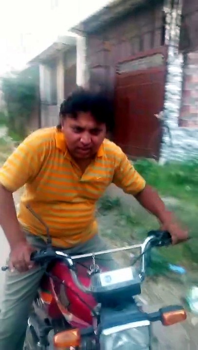 Dil main mohabbat he aankho main Pyar song