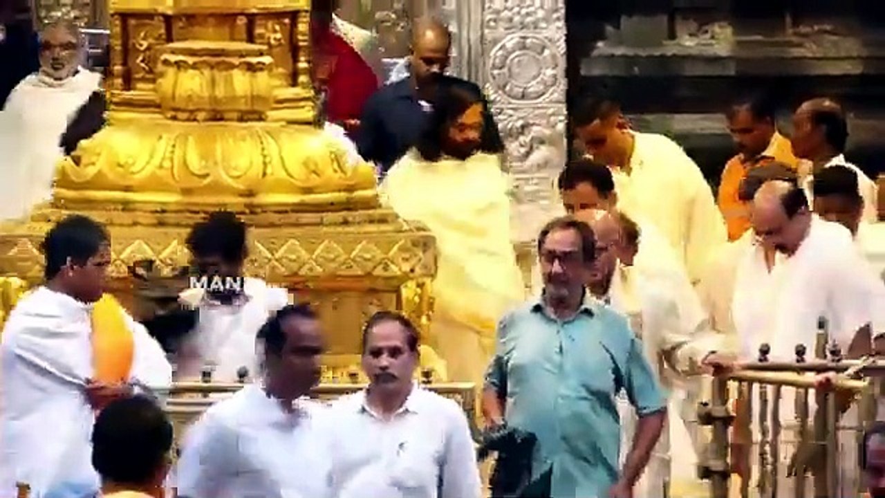 Mukesh Ambani With Son Anant Ambani &  Radhika Merchant Visits Tirumala