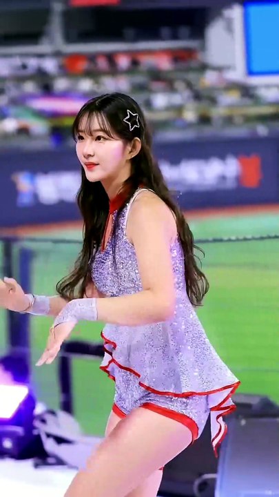 Beautiful Korean Cheerleader Fancam Performance | Cheerleader EP 61