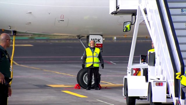León XIV aterriza en Tenerife, última parada de su viaje apostólico a España