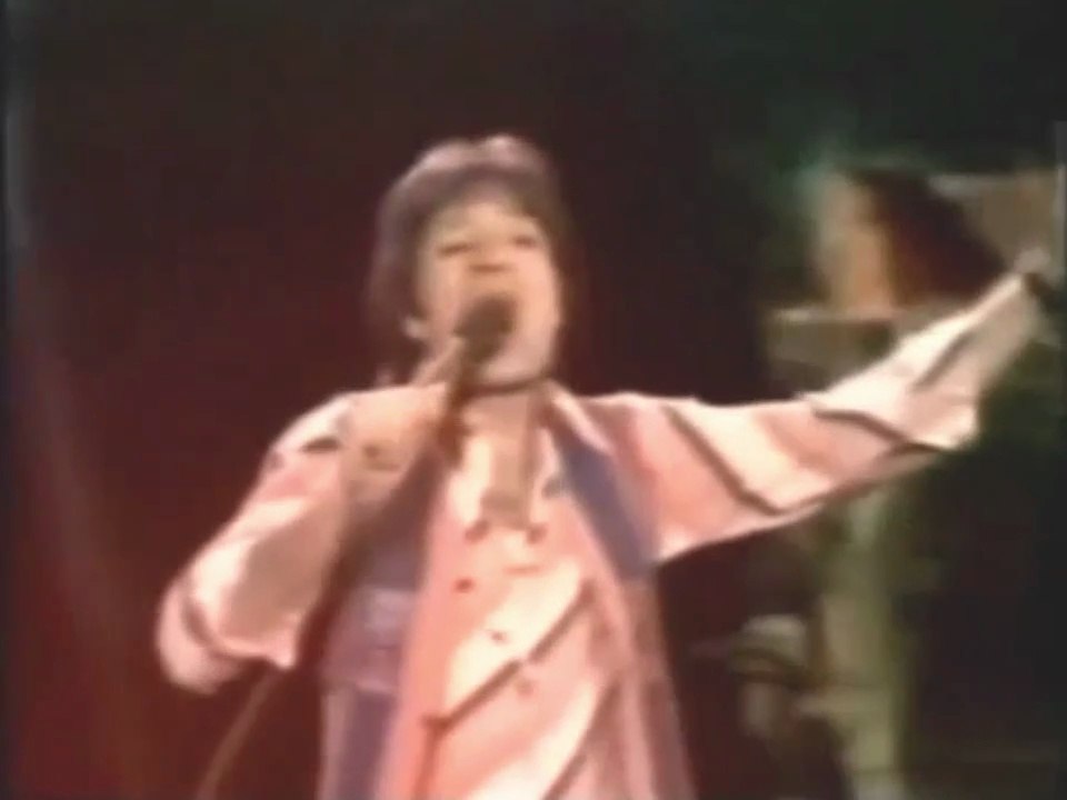 MY KINDA LIFE by Cliff Richard - live TV performance 1977